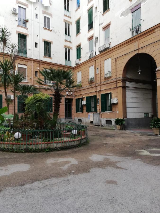 Casa Theodor B&B Nápoles Exterior foto